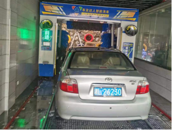 使用全自動(dòng)洗車(chē)機(jī)時(shí)哪些地方需要檢查