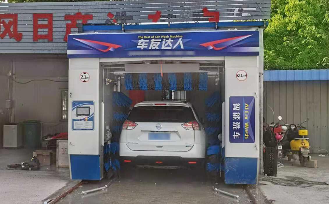 東風(fēng)日產(chǎn)4S店洗車機(jī)案例